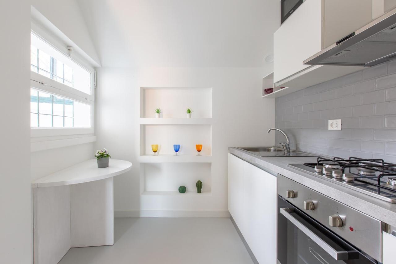Italstay - Disciplini Apartment -10 Min Dal Duomo Mediolan Zewnętrze zdjęcie