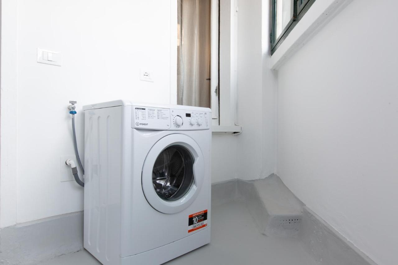 Italstay - Disciplini Apartment -10 Min Dal Duomo Mediolan Zewnętrze zdjęcie
