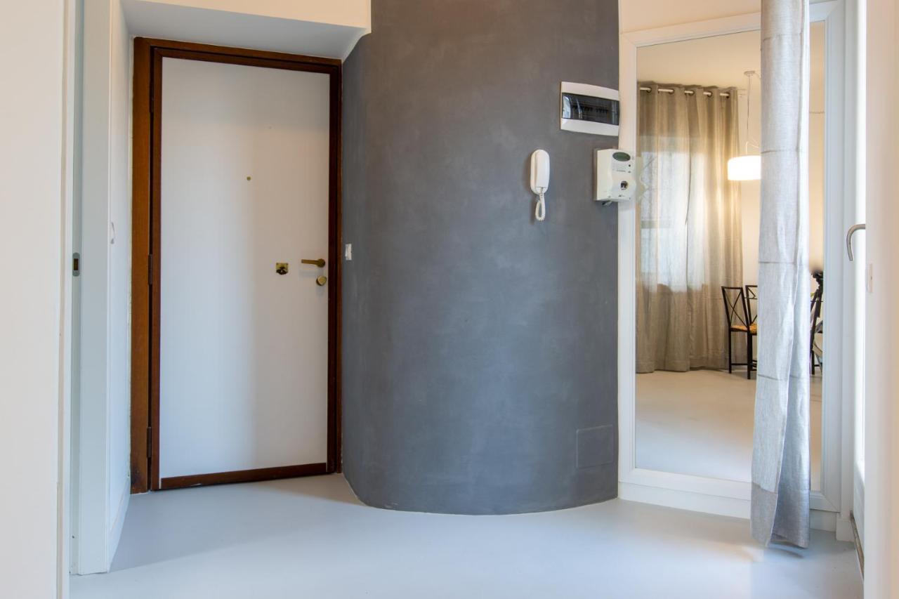 Italstay - Disciplini Apartment -10 Min Dal Duomo Mediolan Zewnętrze zdjęcie