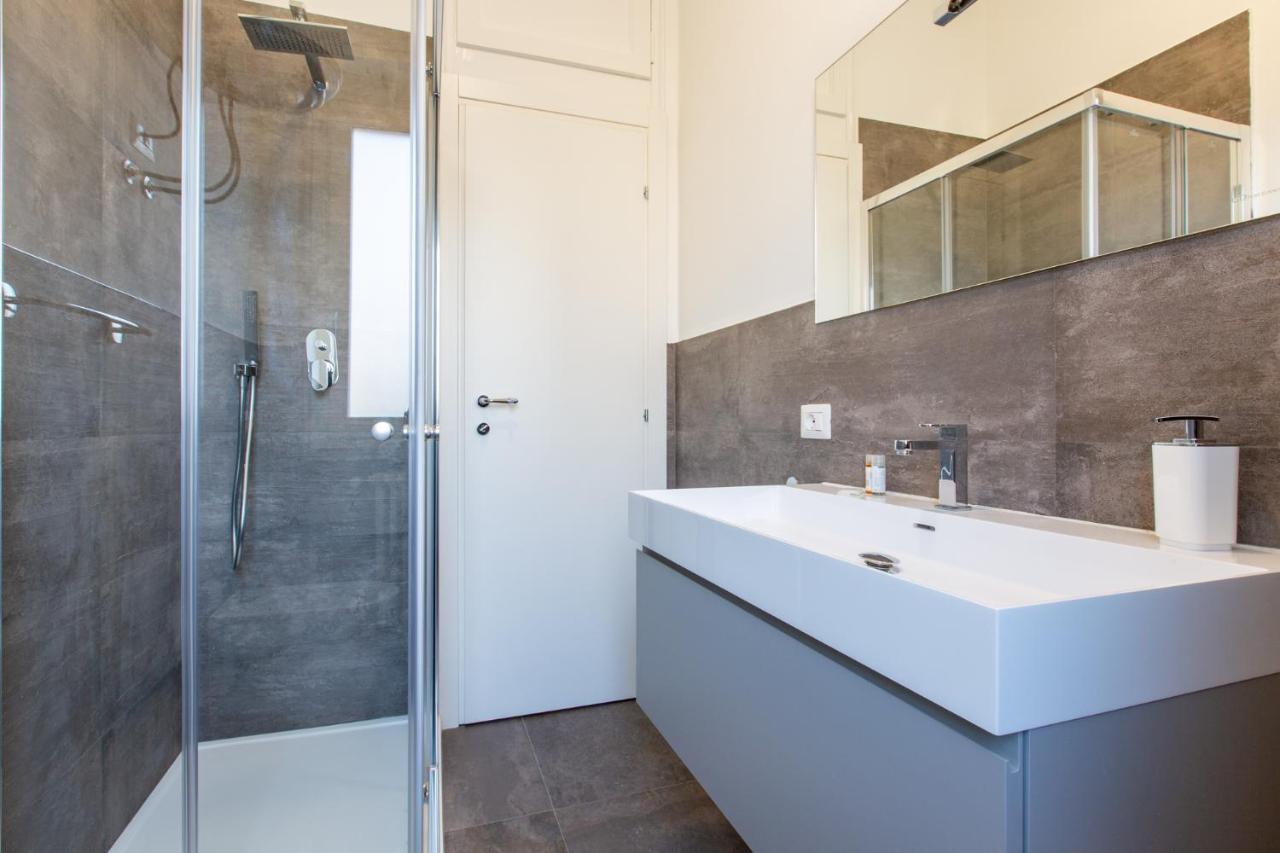 Italstay - Disciplini Apartment -10 Min Dal Duomo Mediolan Zewnętrze zdjęcie