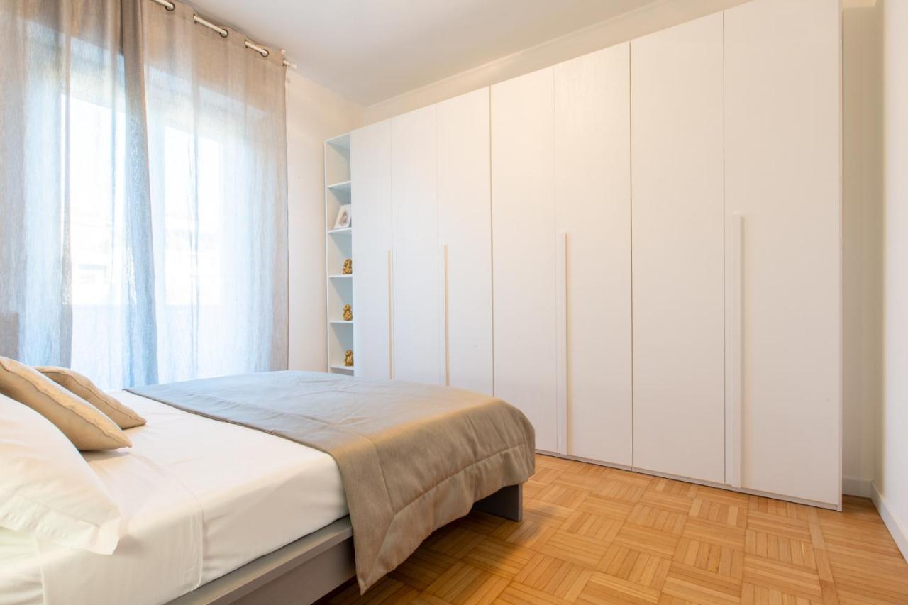Italstay - Disciplini Apartment -10 Min Dal Duomo Mediolan Zewnętrze zdjęcie